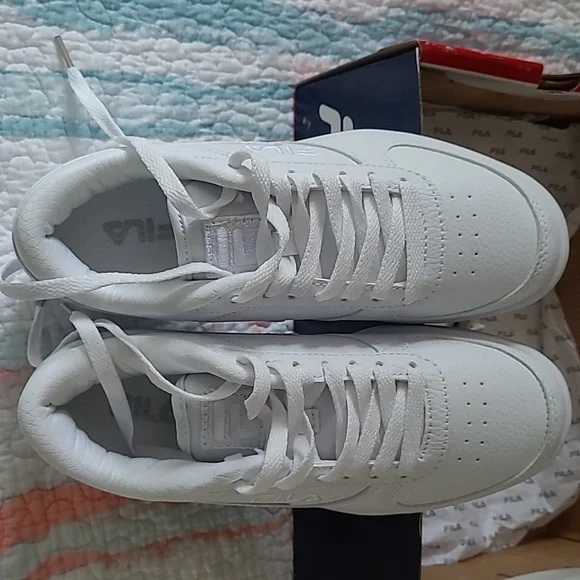 Fila brand new white sneakers - Picture 8 of 9